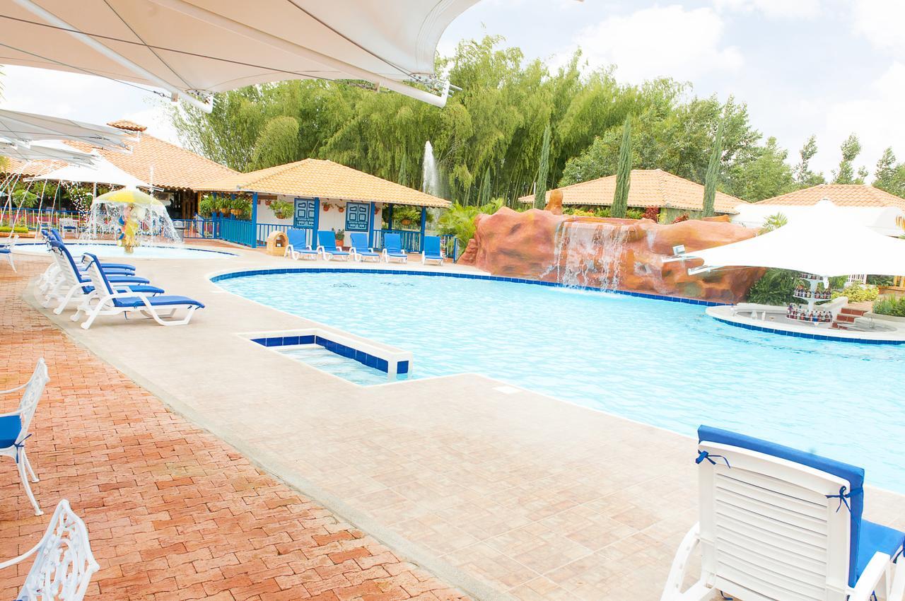 Hotel Campestre Tardes Cale\u00F1as Yumbo Exterior foto