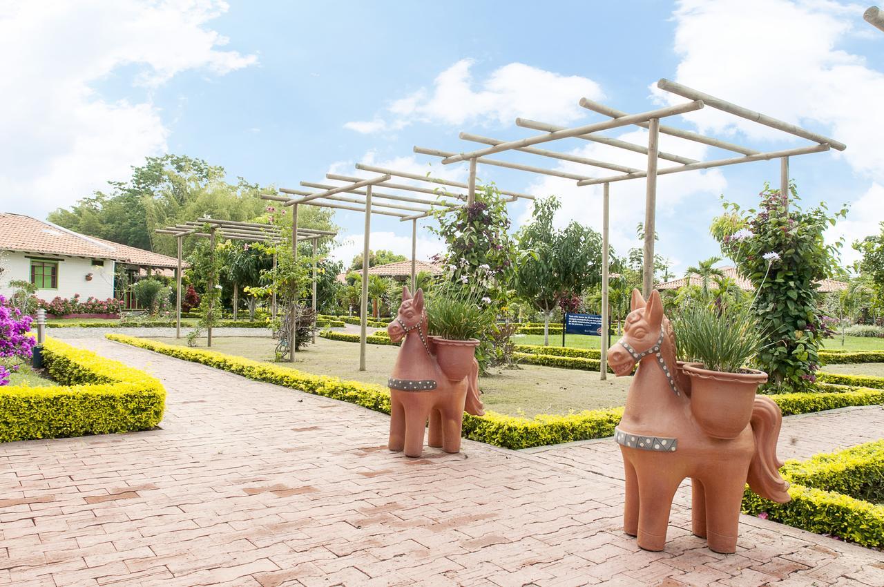 Hotel Campestre Tardes Cale\u00F1as Yumbo Exterior foto