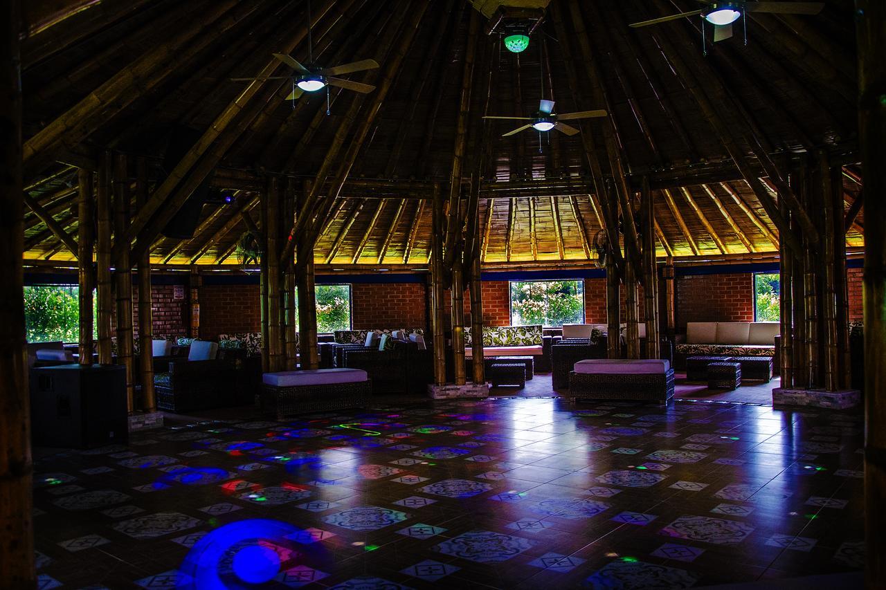 Hotel Campestre Tardes Cale\u00F1as Yumbo Exterior foto