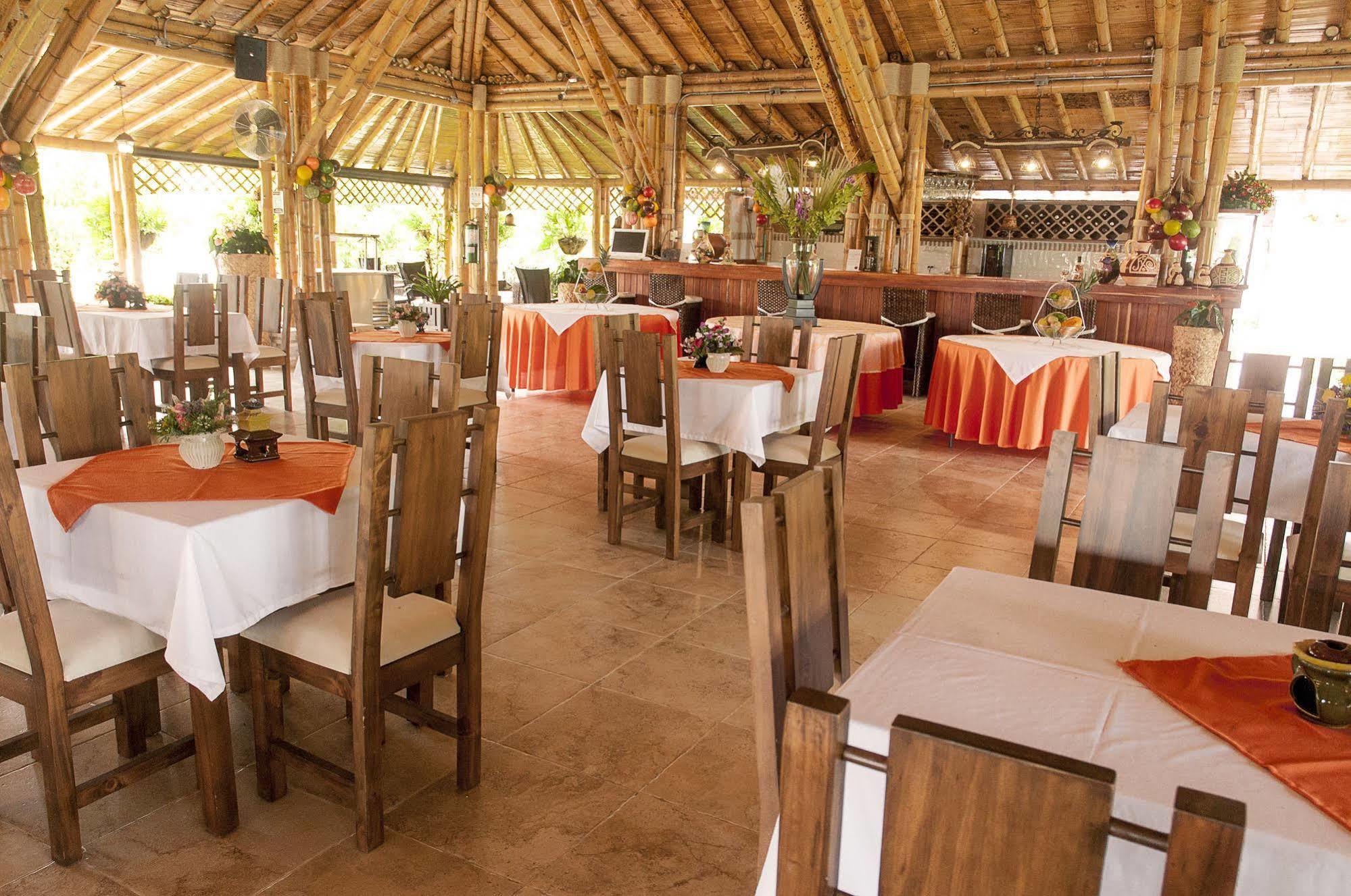 Hotel Campestre Tardes Cale\u00F1as Yumbo Exterior foto